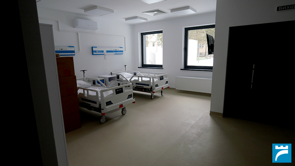 Ізоляційний бокс приймального відділення обласного госпіталю у Клевані 2